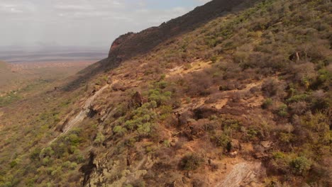 Luftaufnahme-Des-Heiligen-Berges-Ololokwe-Der-Samburu-In-Nordkenia