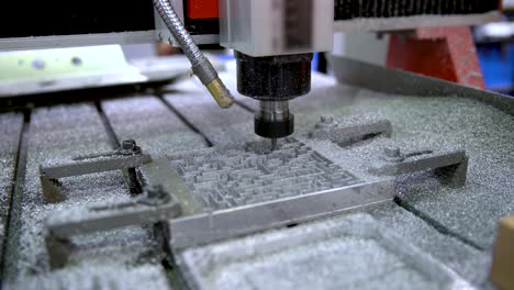 máquina de fresado cnc para el trabajo de metales.