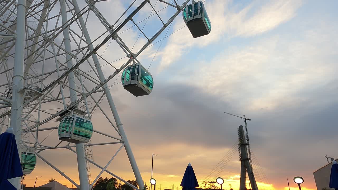 브라질 포즈 도 이구아수 (foz do iguaçu) 의 페리스.