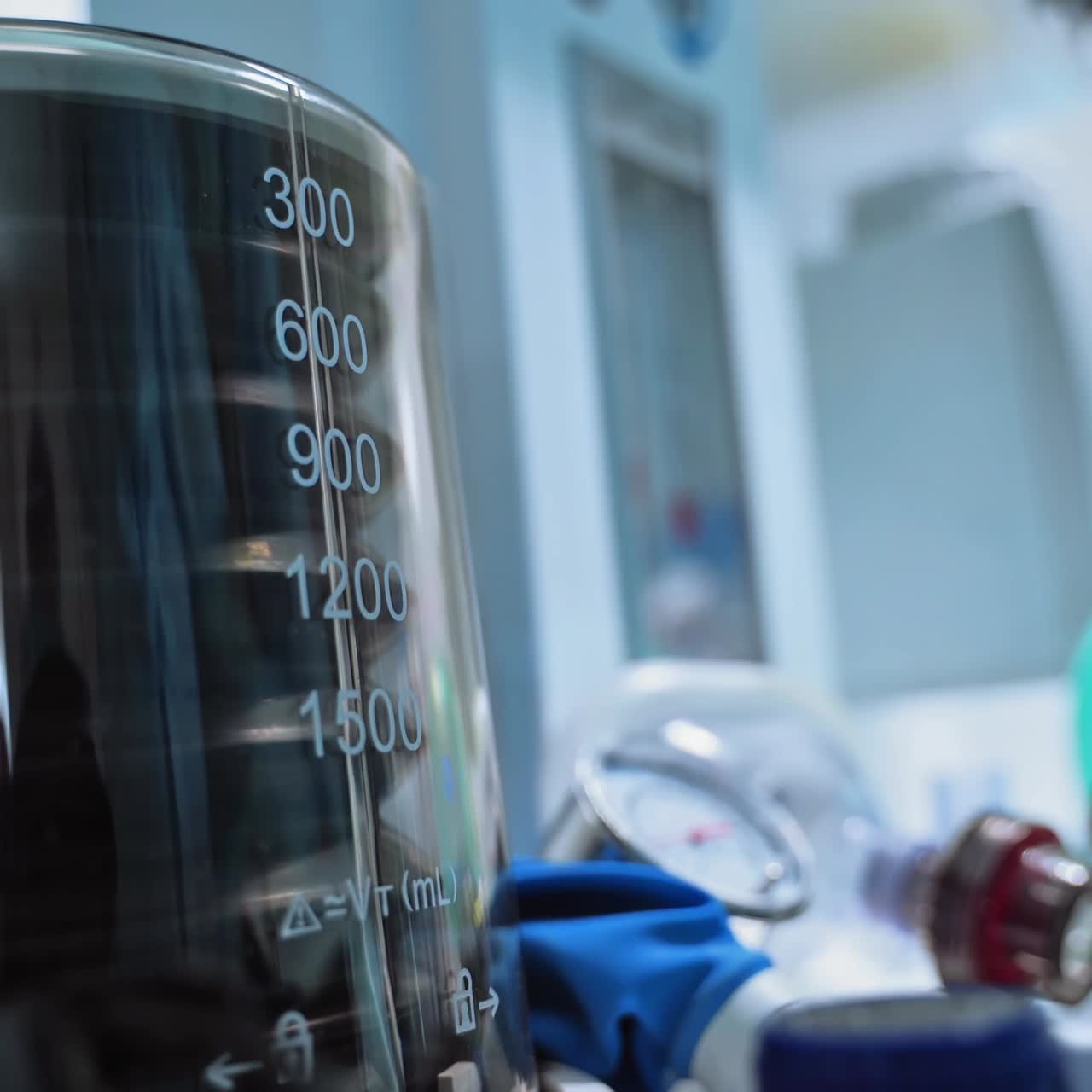 Medical apparatus for breathing