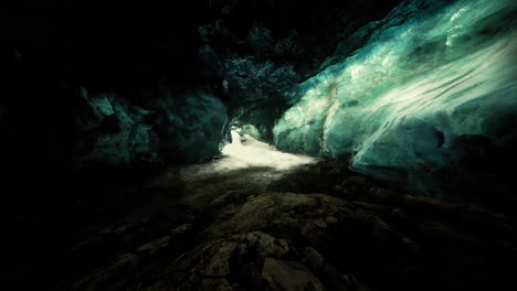 cueva de hielo de cristal azul debajo del glaciar en islandia