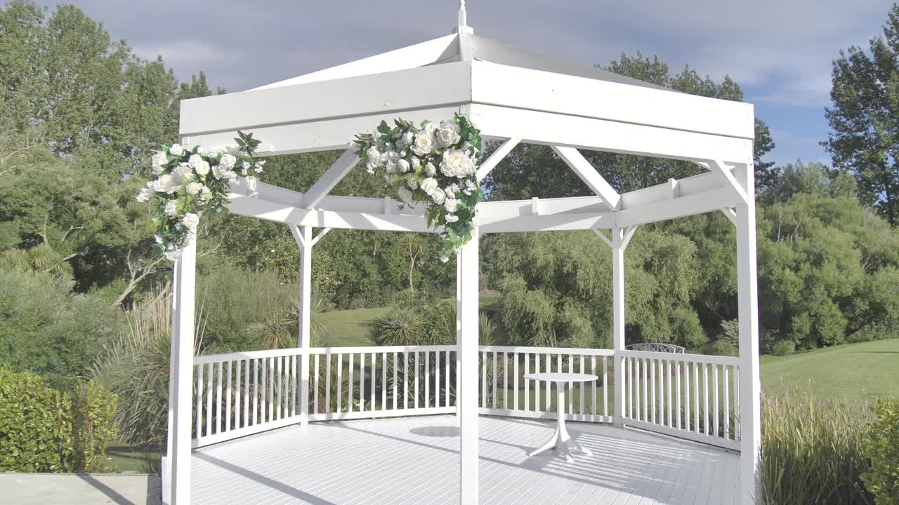 포도 에 있는 정원 의 결혼식 장소 의 야외 촬영