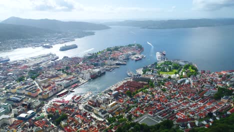 베르겐 (bergen) 은 노르웨이 서해안의 호르달랜드에 있는 도시이자 지방자치단체이다. 베르겐은 노르웨이에서 두 번째로 큰 도시이다.