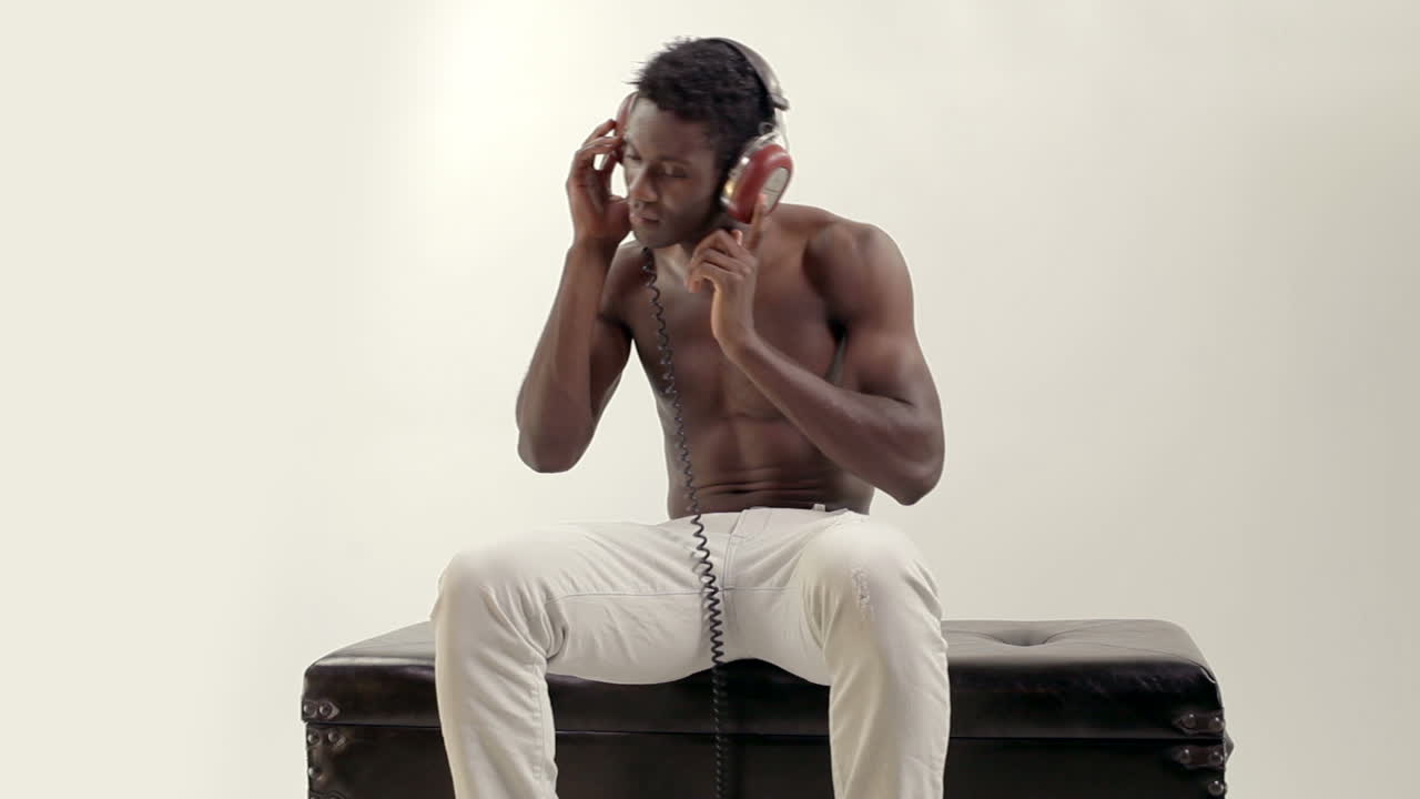 auriculares hombre 19