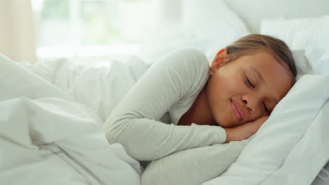 Mädchen,-Kind-Und-Schlafen-Im-Schlafzimmer