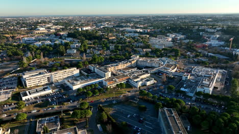 Vista-Panorámica-De-Los-Centros-Médicos-De-Vanguardia-De-Montpellier.