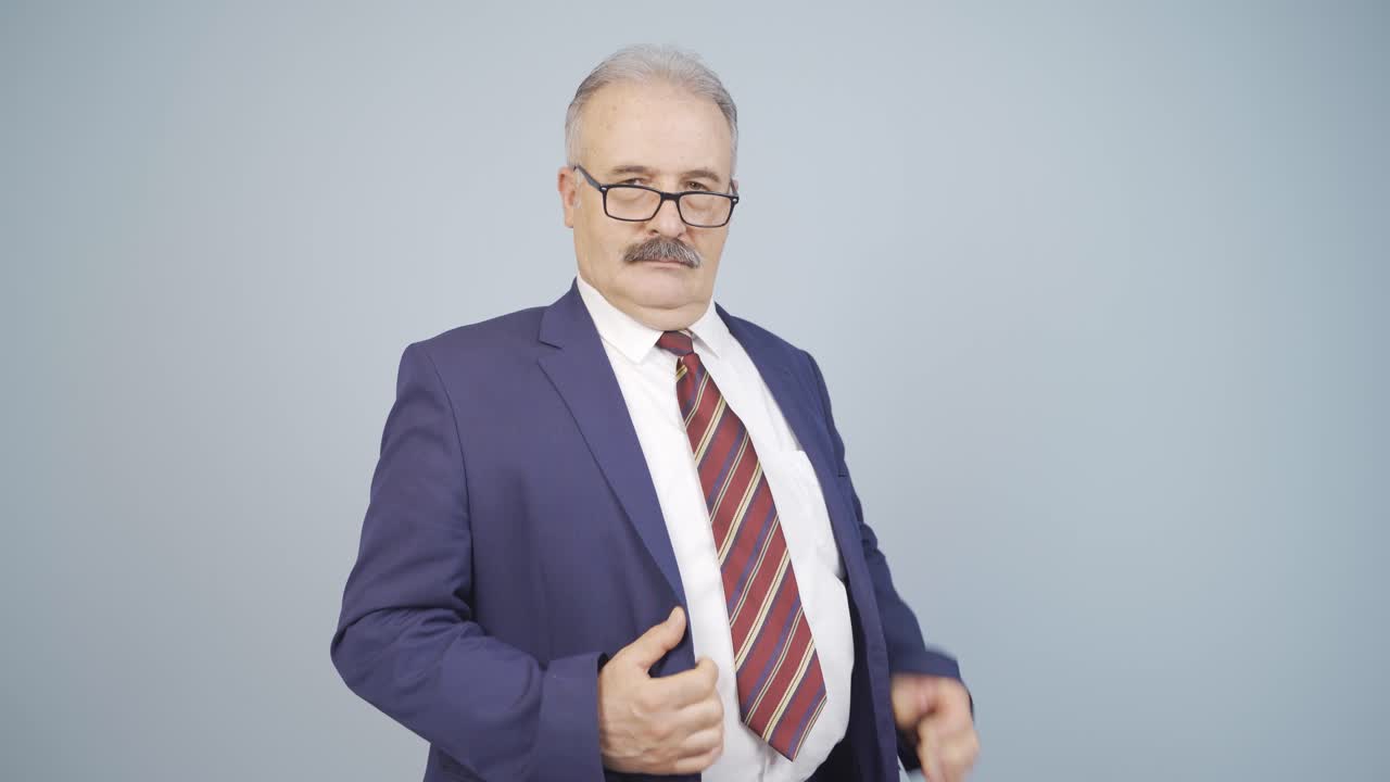 강하고 성공적인 사업가입니다.