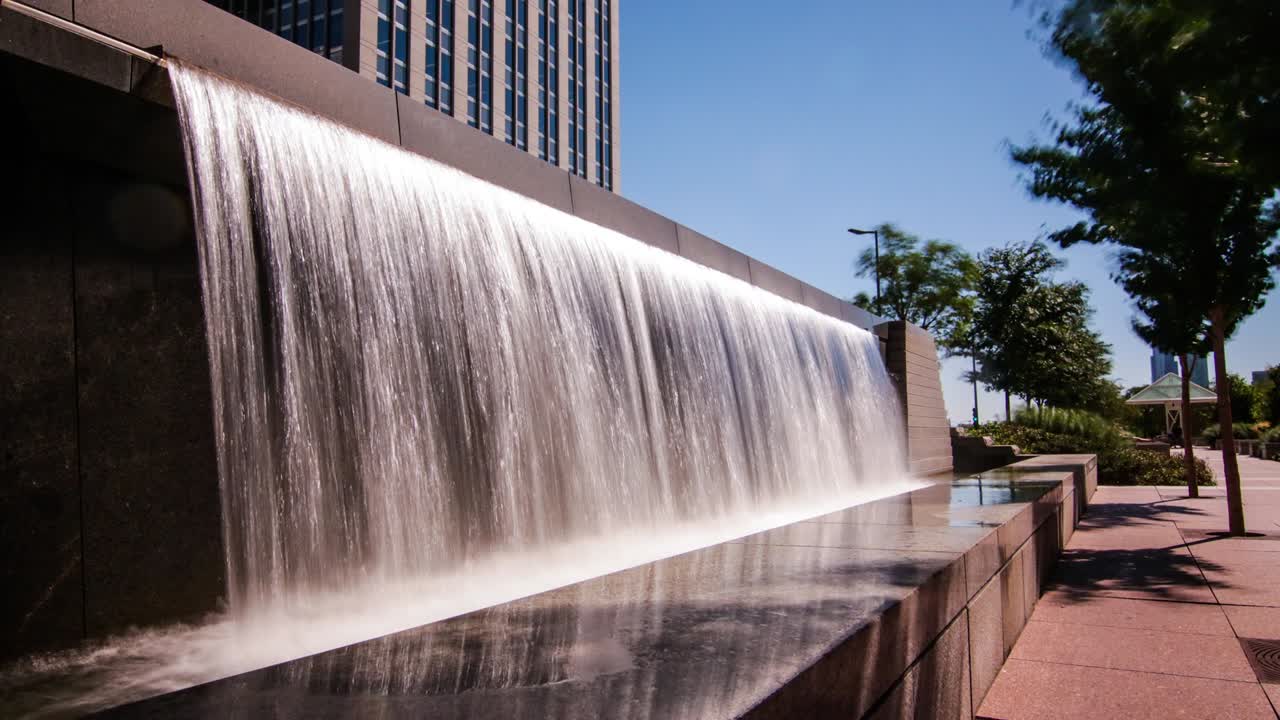 워터폴 시티 플라자 타임스 시카고