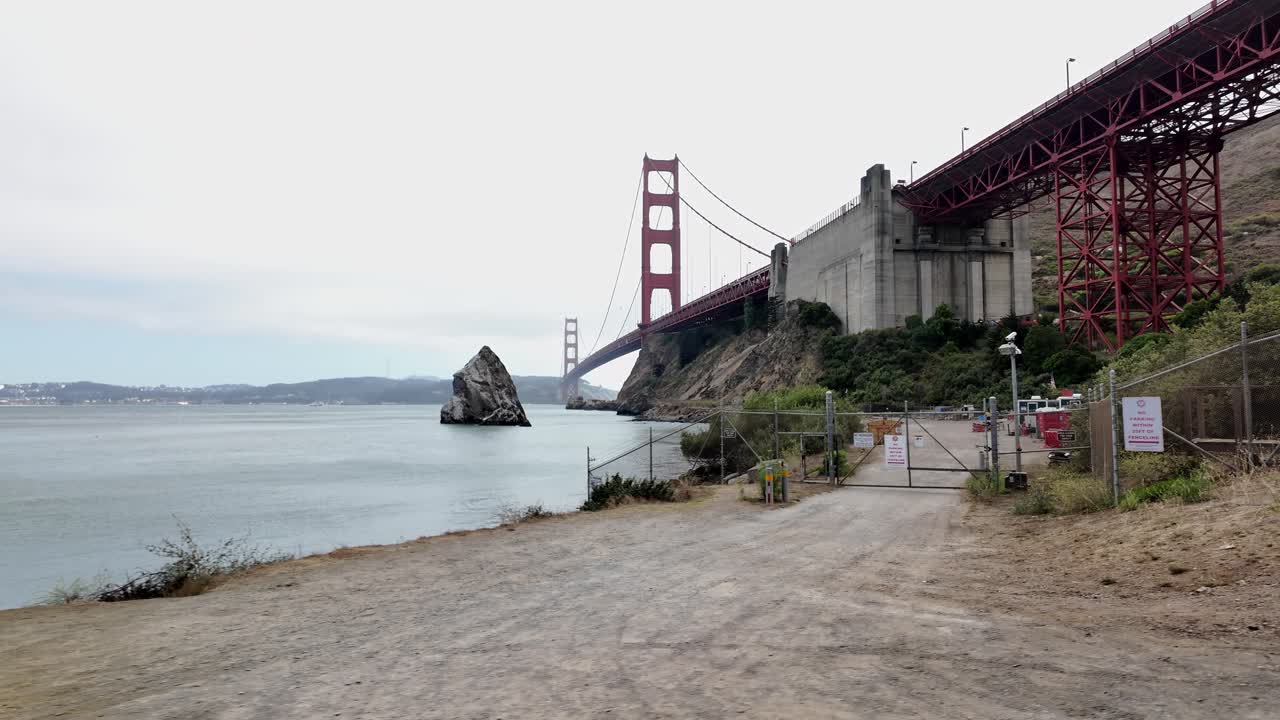 Views of the Golden Gate Bridge