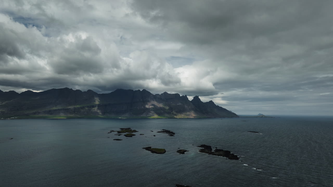 Dramatic Icelandic Coastline Under a Cloudy Sky