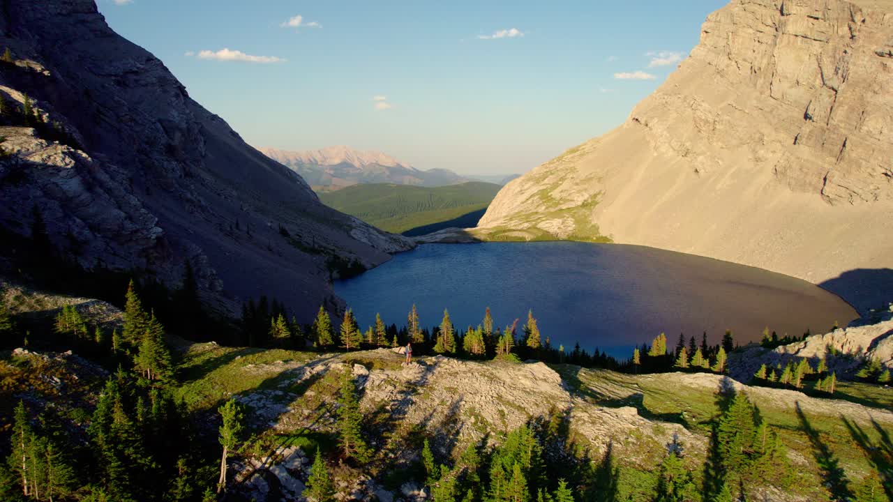 retiro aéreo del lago carnarvon, kananaskis, alberta, canadá