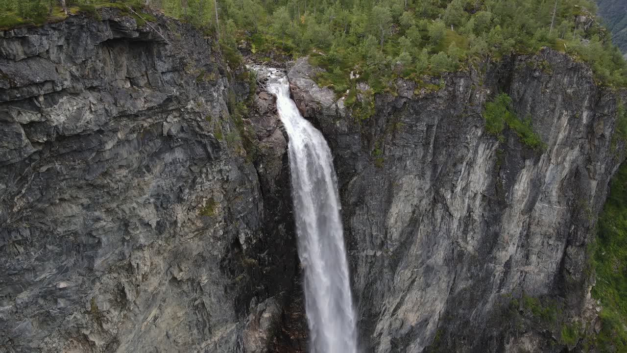 Circling drone footage of famous Vettisfossen waterfall in Norway