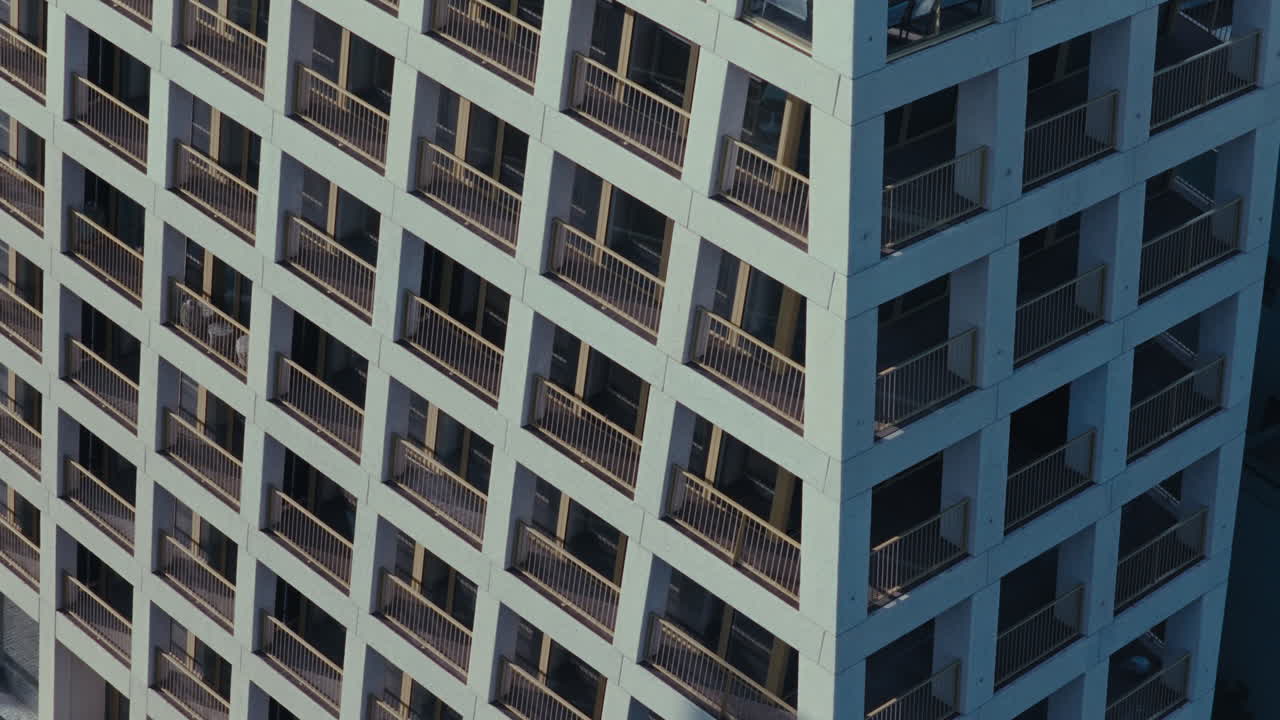 fachada de un edificio de apartamentos moderno