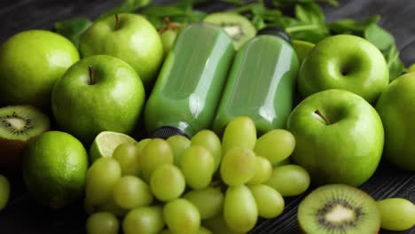 frutas y verduras frescas en concepto de color verde