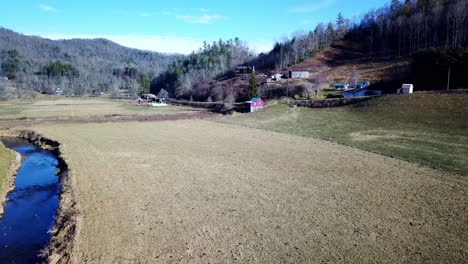 Appalachia-Luftaufnahmen-In-Den-Bergen-Von-North-Carolina,-North-Carolina