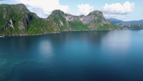 Seascape-view-of-Bacuit-bay-archipelago-islands-in-El-Nido,-philippines