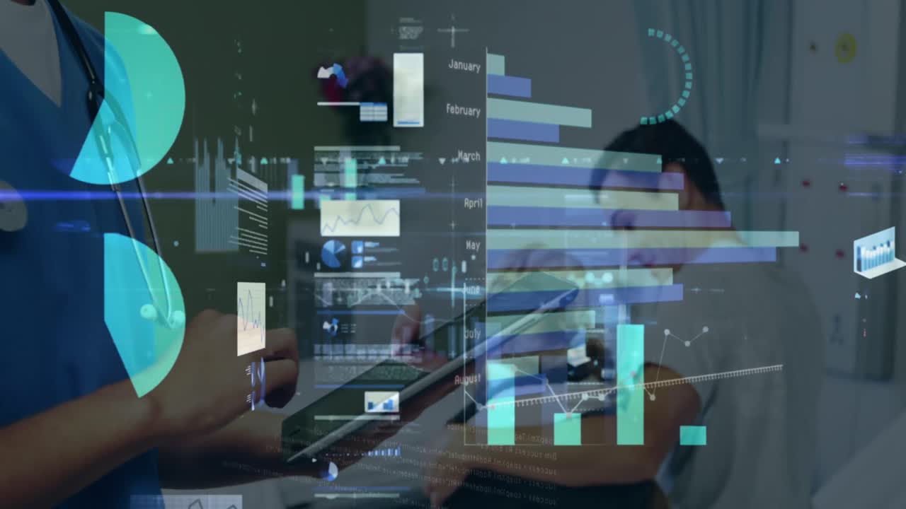 animación del procesamiento de datos sobre un trabajador de salud caucásico masculino usando una tableta digital en el hospital