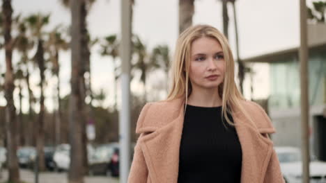 young woman walking in the city.