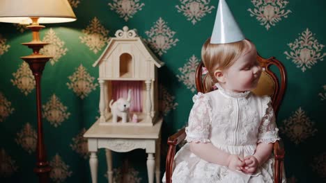 niña celebrando cumpleaños