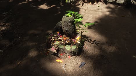 balinese hindu altar offerings to the gods goa gajah temple ubud bali religion