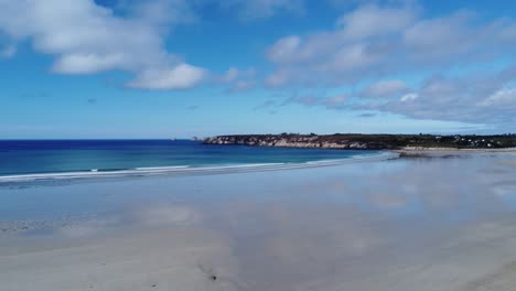 Stunning-scenery-on-the-beach-at-le-goulien-in-brittany-in-france