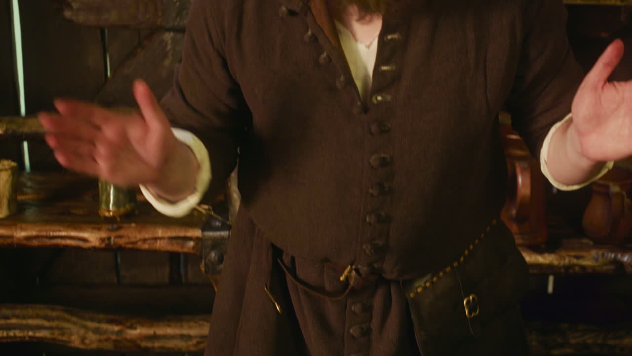 수염이 있는 판매자는 가방을 찾고 돈이 있는 상점을 찾는다. 쾌락한 상인은 중세 술집에서 수익에서 세금을 징수자에게 지불한다. 미소 짓는 남자는 가게에서 거래한다.