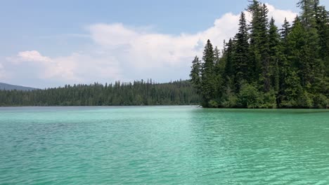 unberührte ruhe: entdeckung der ruhigen wildnis von johnson lake