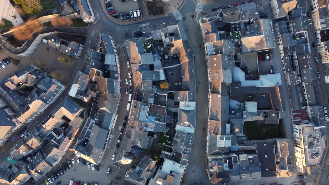 유럽 의 매력적 인 도시 의 공중 풍경