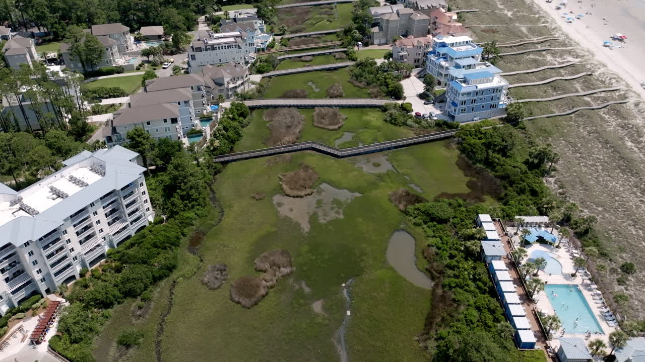 Boardwalks span Hilton Head’s coastal marsh, connecting resorts and the beach while preserving the natural tidal wetlands and saltwater beauty