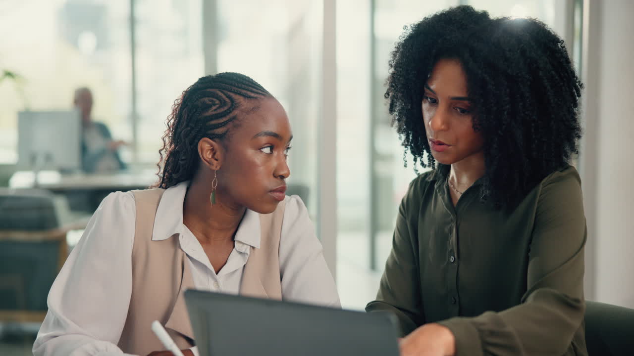 Donne d'affari in collaborazione