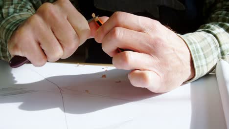 craftsman sharpening pencil with a blade 4k