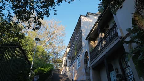 steps up to terrace houses