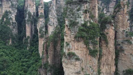 China&#039;s Incredible Vertical Stone Pillars, Avatar Hallelujah Mountains In Zhangjiajie National Park