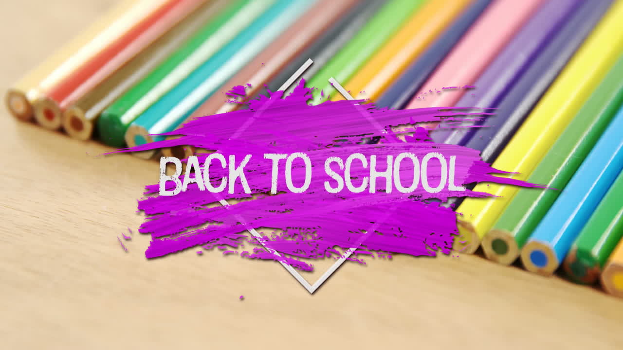 나무 바탕에 연필로 학교로 돌아가는 텍스트의 애니메이션