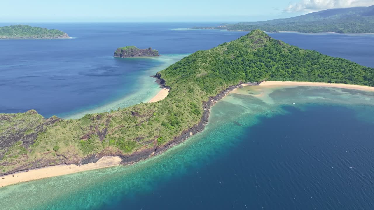 Comoros - Moheli - Ouenefou - left panoramic view on the opposite side of the island