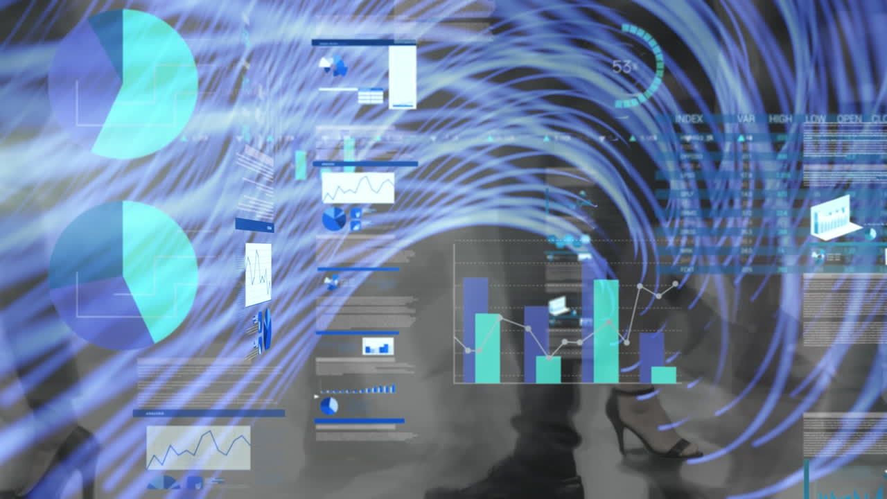 animación de estadísticas y procesamiento de datos y líneas púrpuras sobre peatones caminando en movimiento rápido