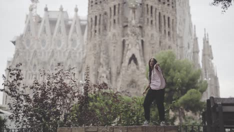 Amazing-grooves-of-a-freestyle-spanish-female-dancer-Barcelona