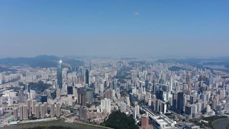 Vista-Aérea-Sobre-El-Horizonte-De-Shenzhen-En-Un-Hermoso-Día-Claro