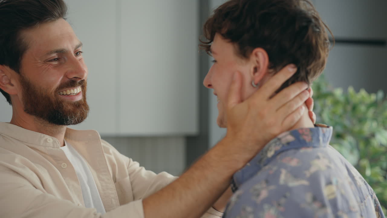 una pareja afectuosa.