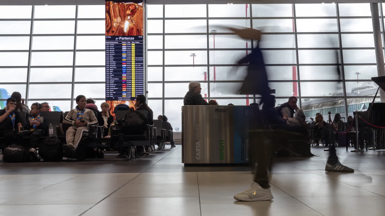 ROME, ITALY - 31 JUNE 2025 : Timelapse on travelers in rome airport