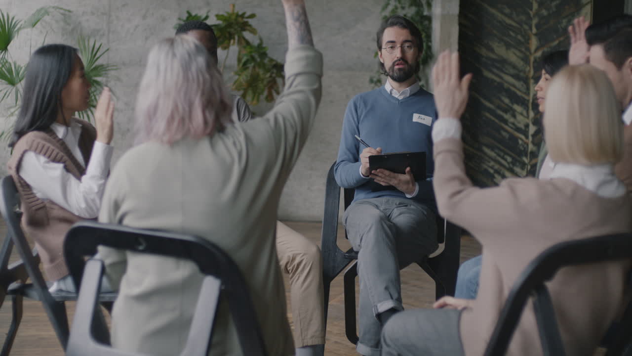 sesión de terapia en grupo