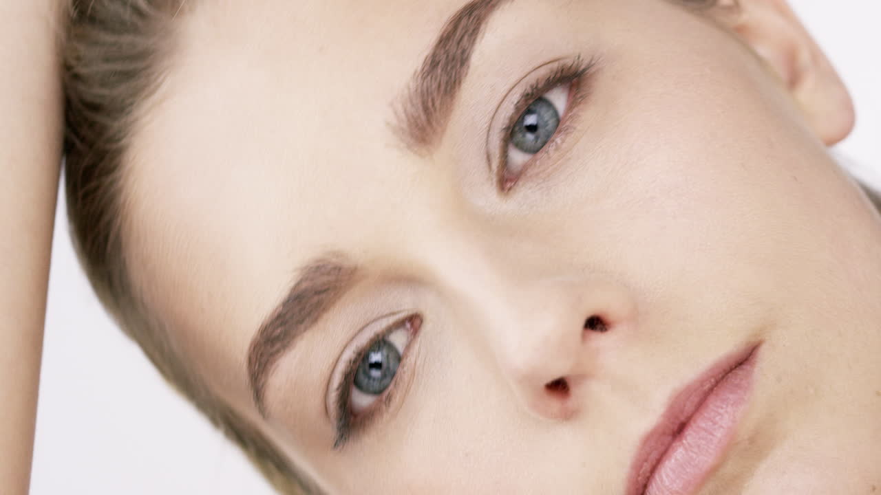 una buena rutina de cuidado de la piel te llevará lejos