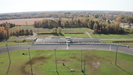 whittemore small track car racing speedway en whittmore, michigan con video de drones saliendo