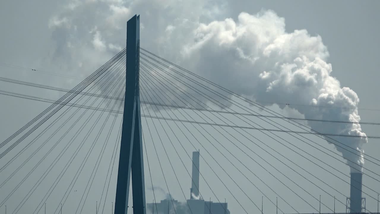 흡연 굴을 가진 햄버그의 다리, 브란트 브루크, 함부르크, 항구, 4k