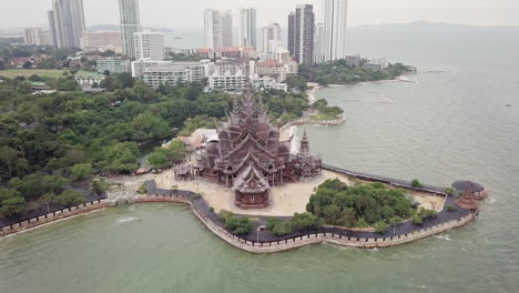 The-most-iconic-structure-in-Pattaya