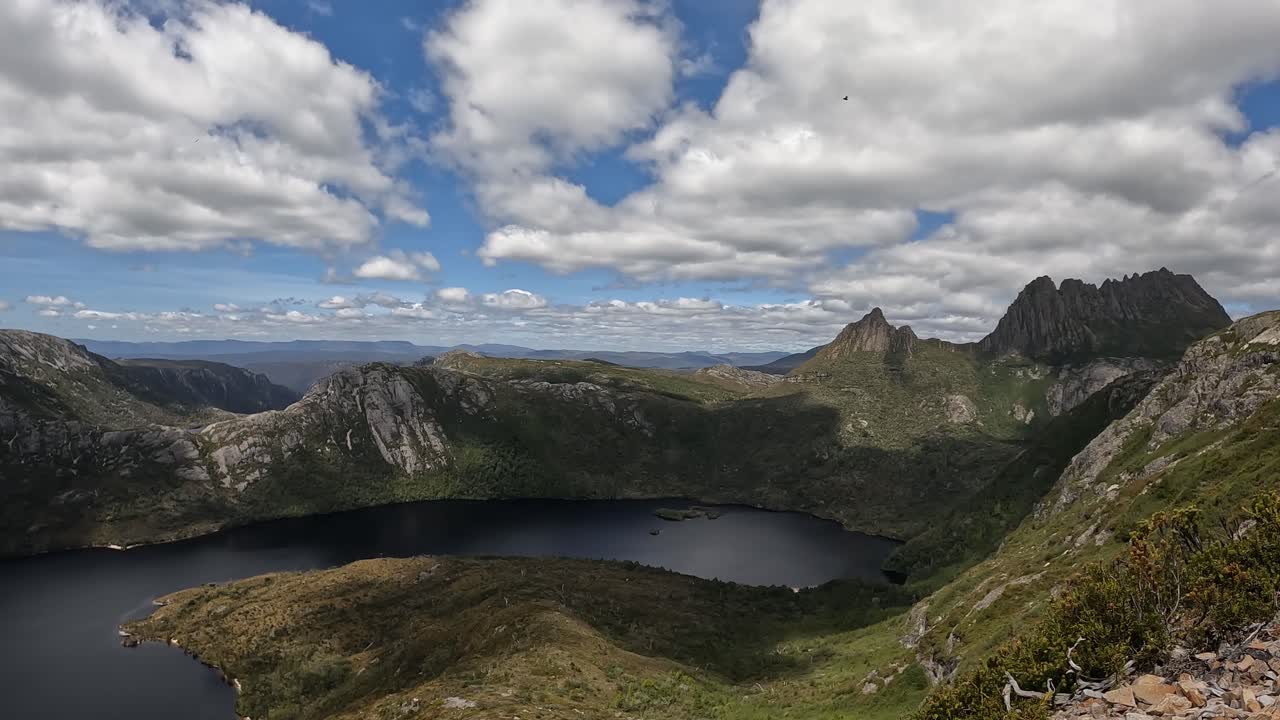 Timelapse of Cradle Mountain - Marion's Lookout - Tasmania - Australia
