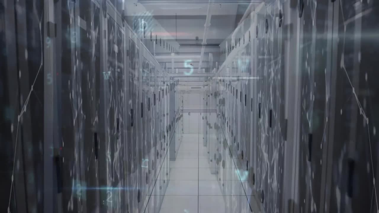 animación de la red de conexiones con procesamiento de datos a través de la sala de servidores.