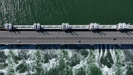 Sluice-gates-of-Eastern-Scheldt-protects-against-flooding,-Zeeland