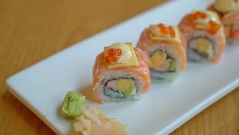 salmon-roll-sushi-with-cheese-on-top---Japanese-food-style