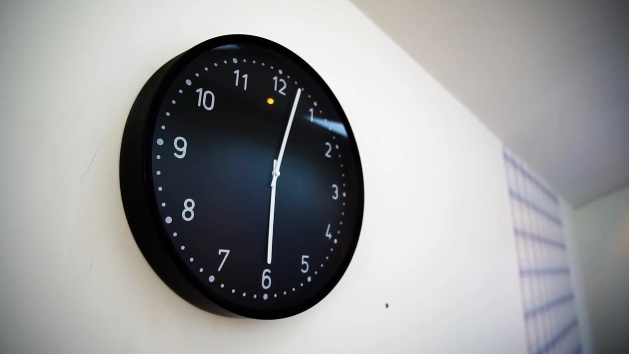 Fancy kitchen clock shot